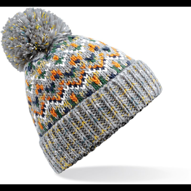 Beanie with pompom "Blizzard"